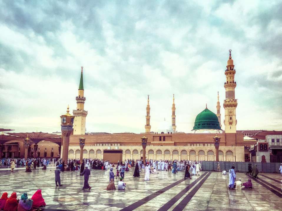 Luxury Umrah Journey in Madinah